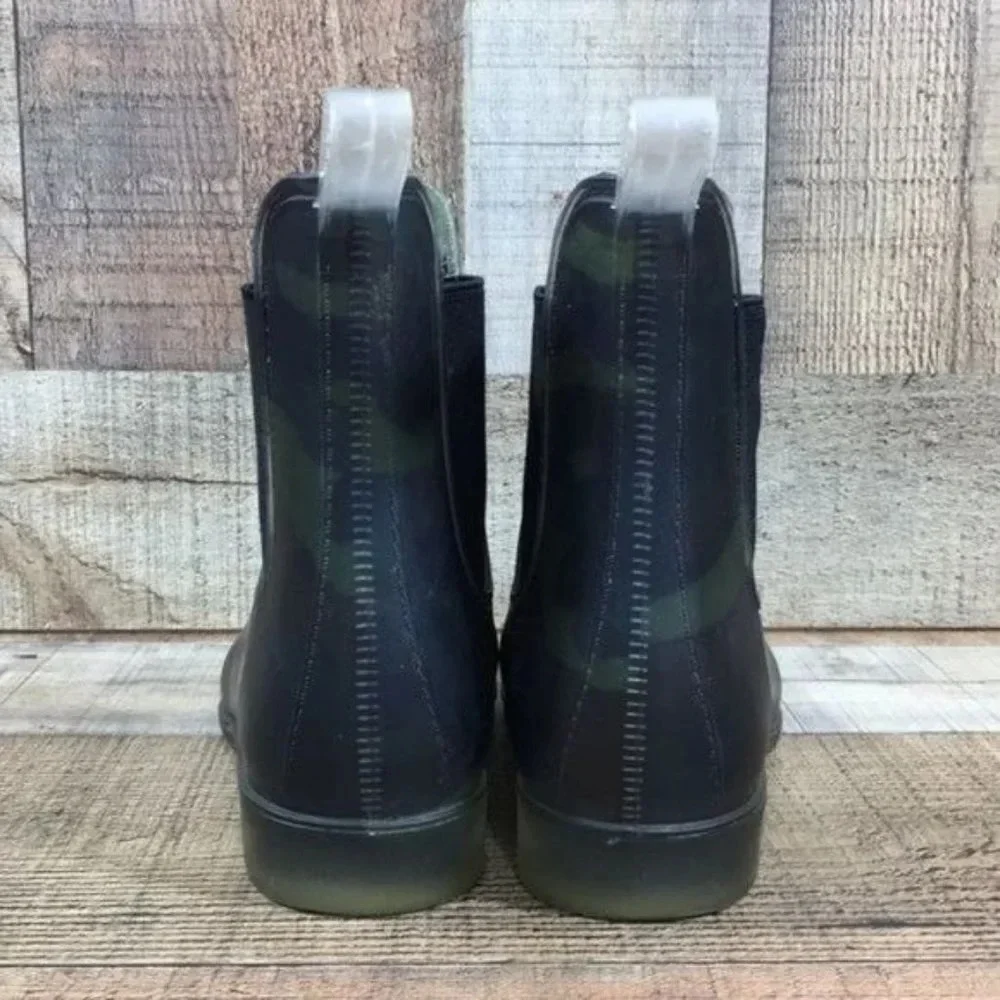 J. Crew Black Green Swirl Rubber Chelsea Boots Womens 7 Slip On‎ Ankle Bootie